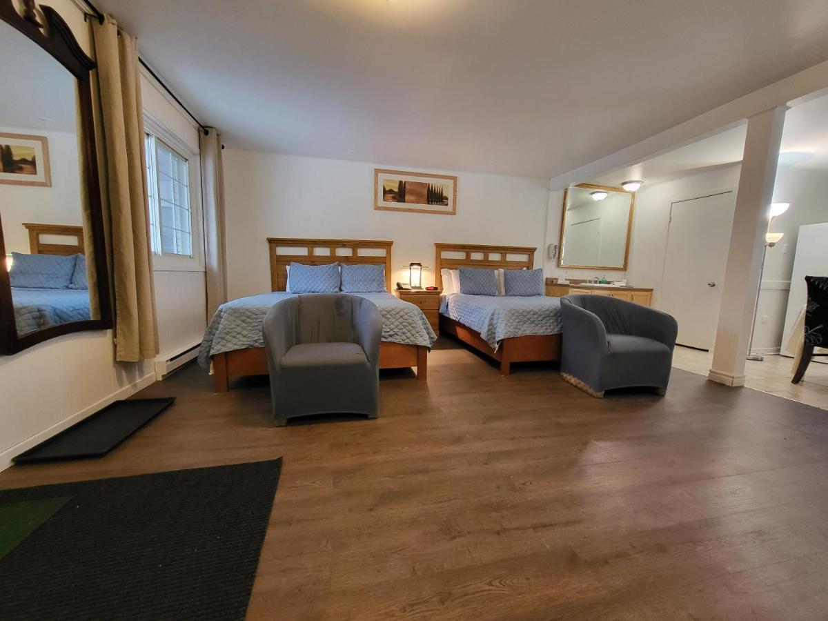 Motel Deblois Sainte-Anne-de-Beaupré Eksteriør billede