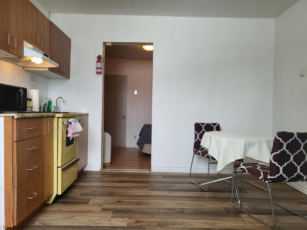 Motel Deblois Sainte-Anne-de-Beaupré Eksteriør billede