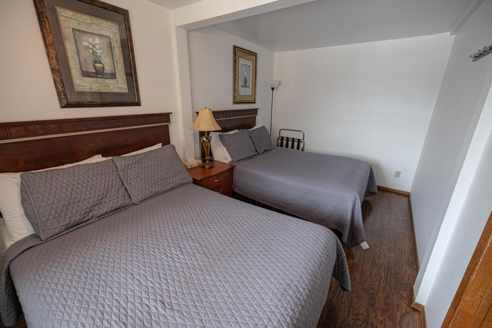 Motel Deblois Sainte-Anne-de-Beaupré Eksteriør billede