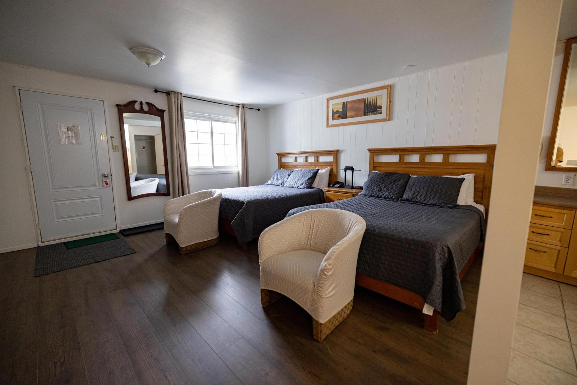Motel Deblois Sainte-Anne-de-Beaupré Eksteriør billede