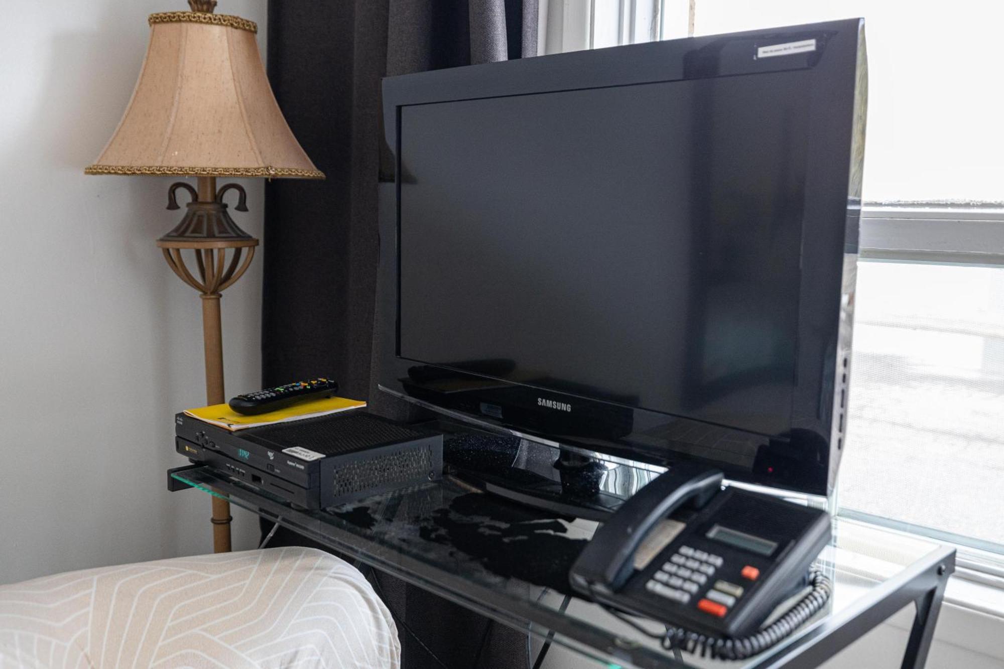 Motel Deblois Sainte-Anne-de-Beaupré Eksteriør billede