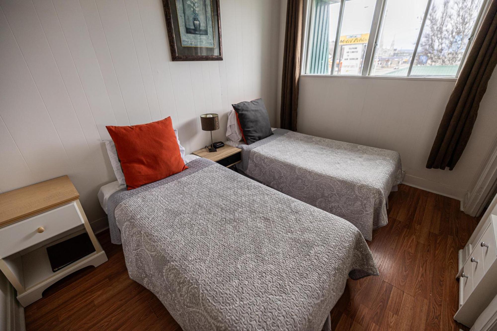 Motel Deblois Sainte-Anne-de-Beaupré Eksteriør billede